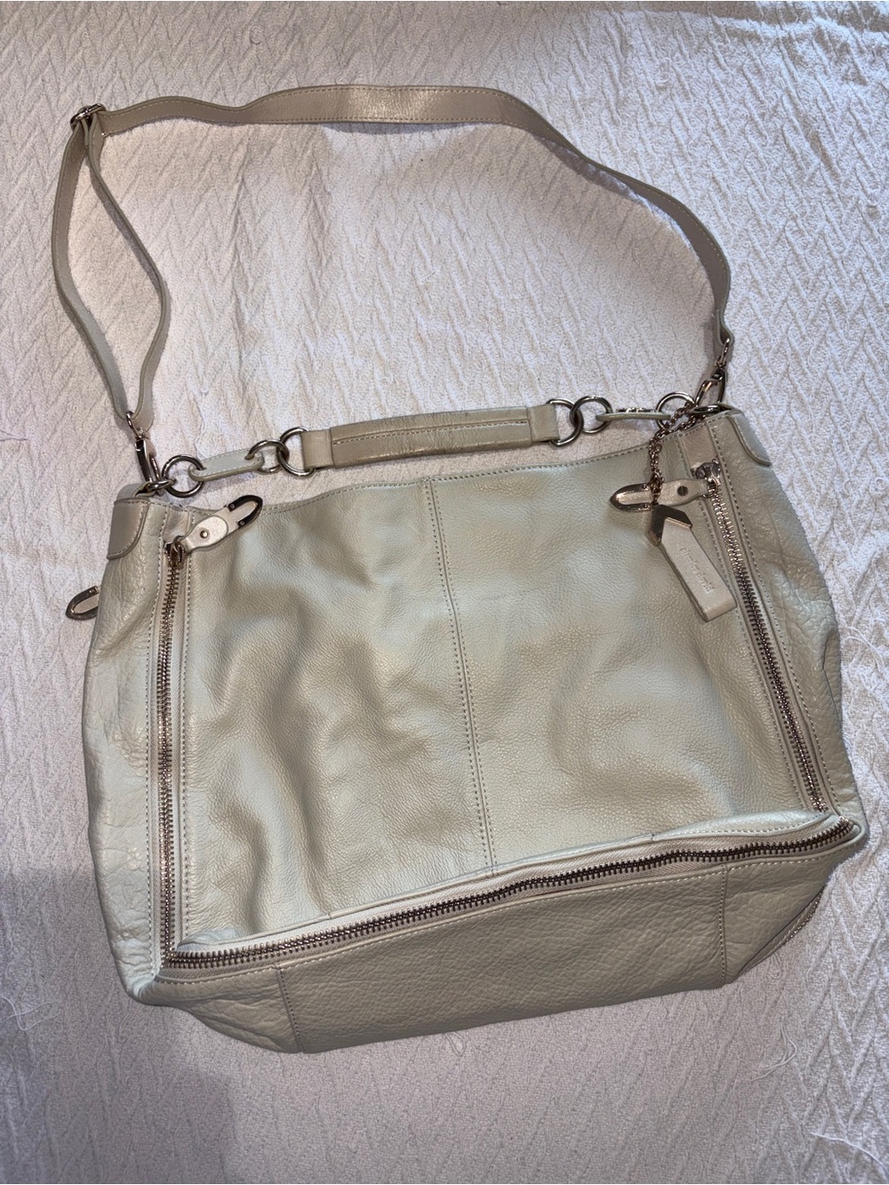 Charles David Cream Leather Shoulder Bag with Silver Hardware